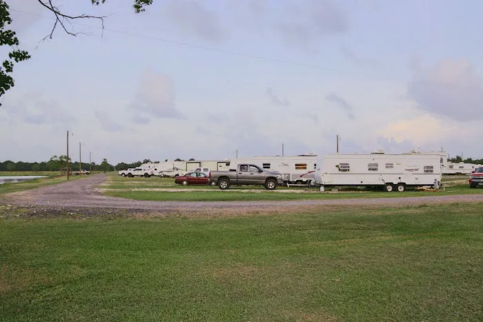 Orange Texas RV Resort Picture 7