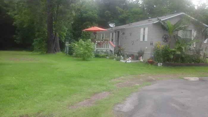 Forest Hollow Mobile Home Community Picture 2