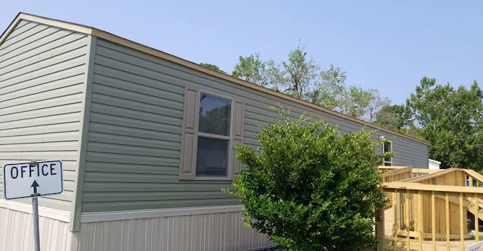 Forest Hollow Mobile Home Community Picture 1