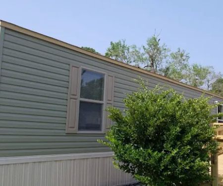 Forest Hollow Mobile Home Community