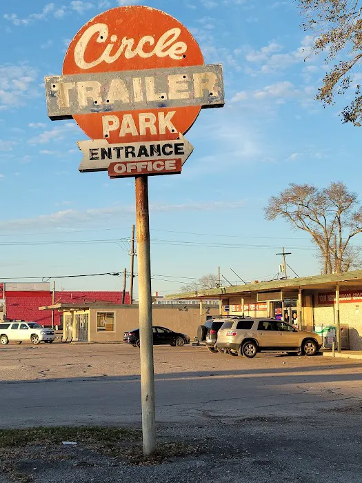 Circle Trailer Park Inc Picture 3