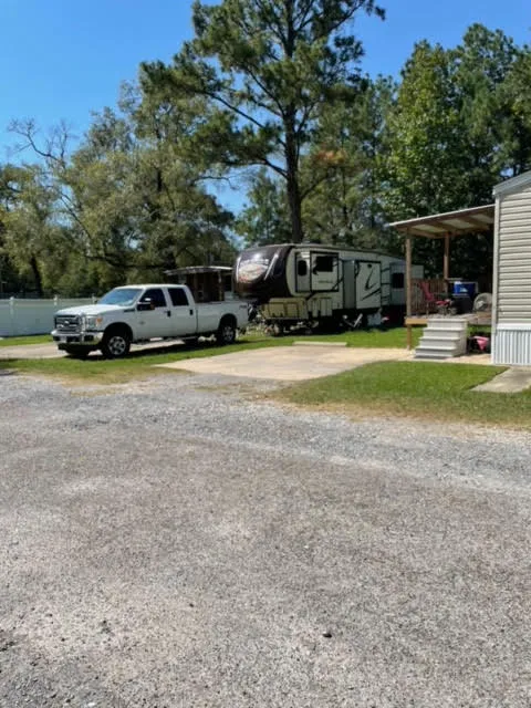 DeerPark Mobile Home and RV Park Picture 6