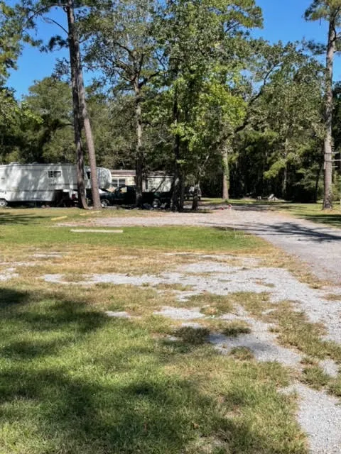 DeerPark Mobile Home and RV Park Picture 3