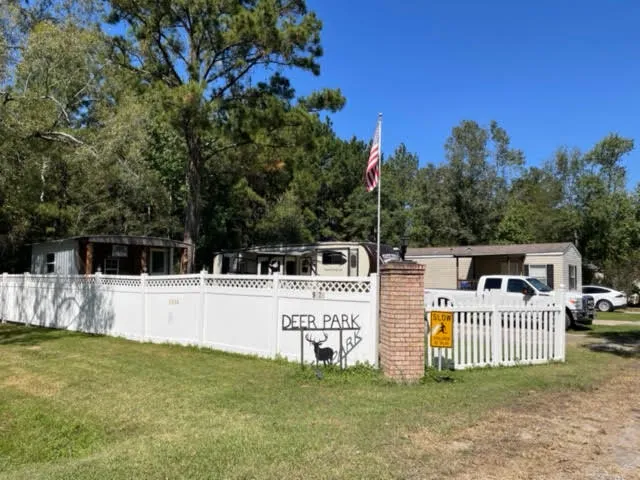 DeerPark Mobile Home and RV Park Picture 8