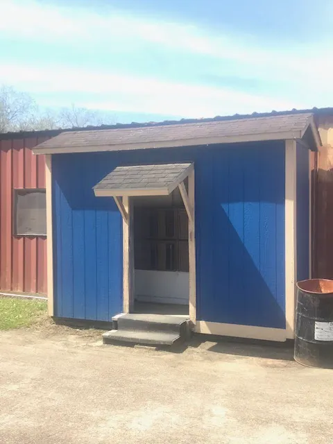 Wenwood Village RV & Mobile Home Park Picture 6