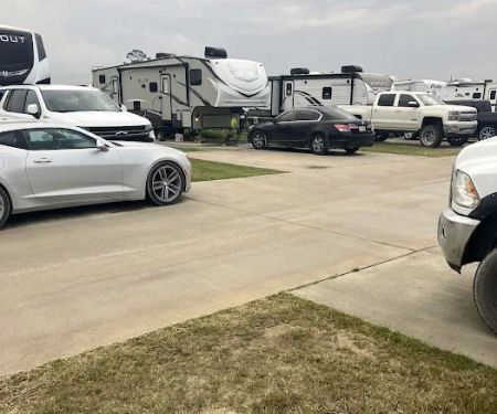 Roundbunch Bayou RV Resort