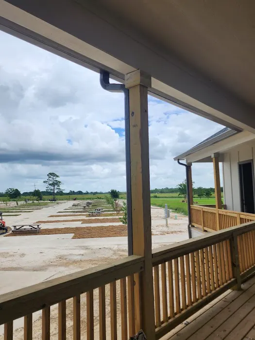 Roundbunch Bayou RV Resort Picture 5