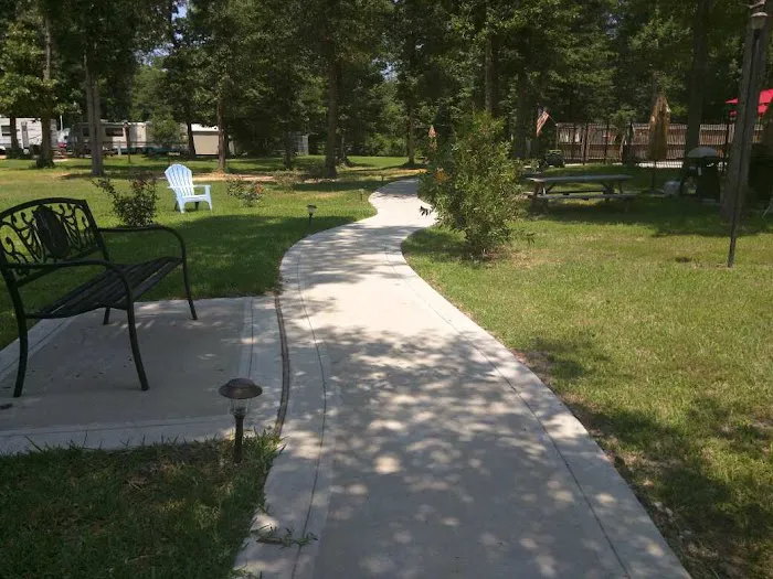 Lake Livingston RV Resort Picture 2