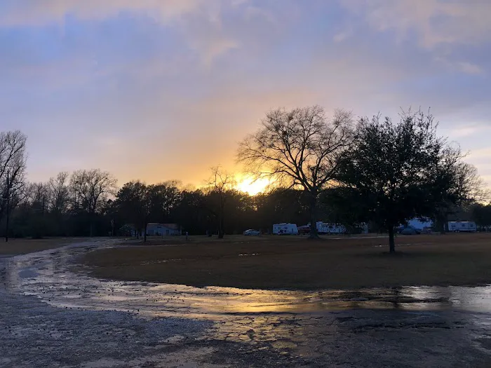 Magnolia RV Park Picture 1