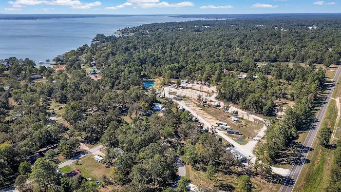 The Village at The Lake RV & Tiny Home Community Picture 2