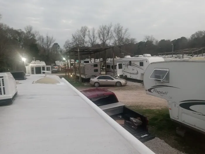 Highway 90 RV Resort and Storage Picture 9