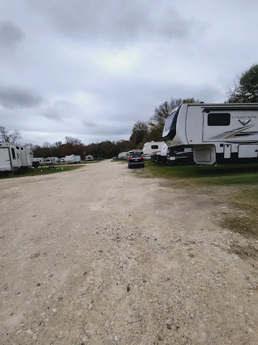 Highway 90 RV Resort and Storage Picture 5