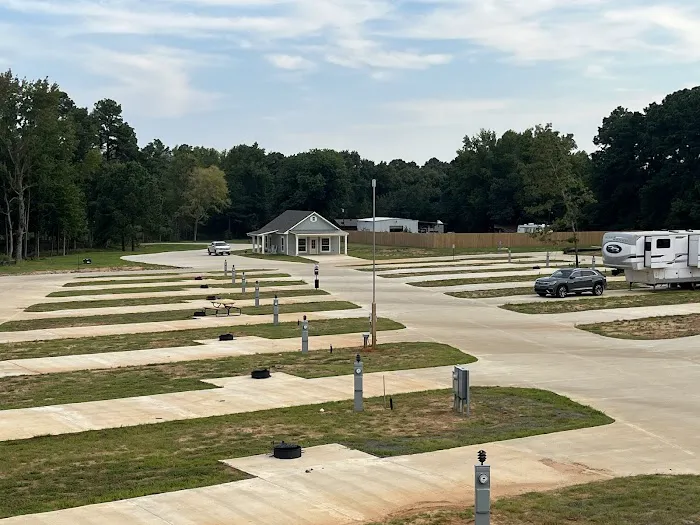 Starrville RV Resort Picture 9