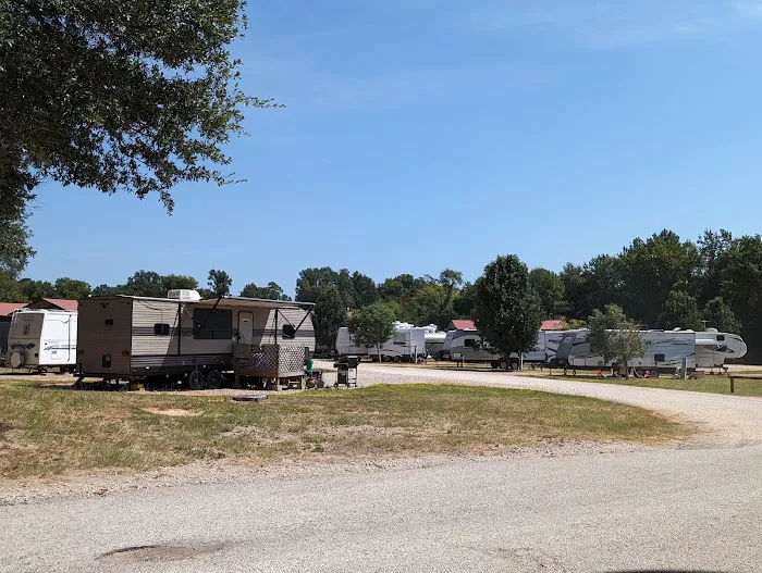 Home Place RV Park Picture 7