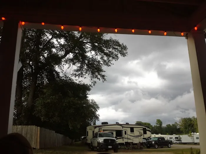 Home Place RV Park Picture 2