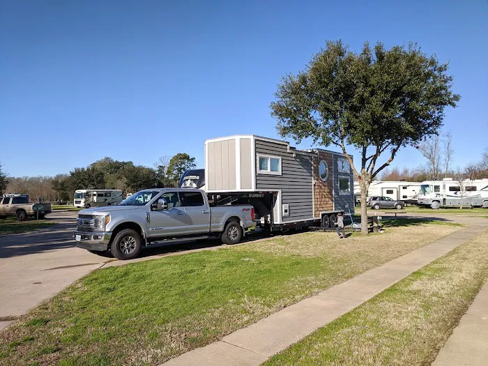 Bushman's RV Park Picture 1