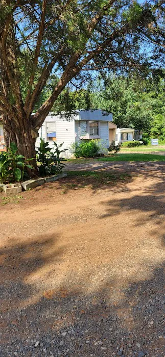 Lakeview Mobile Home Park Picture 2