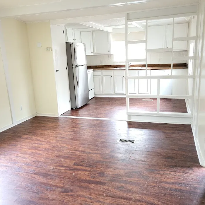 Lakeview Mobile Home Park Picture 3