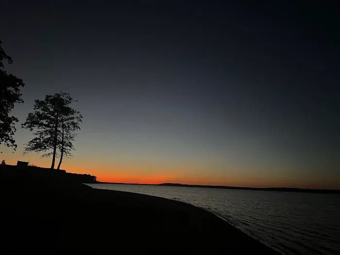 Island View Picture 10