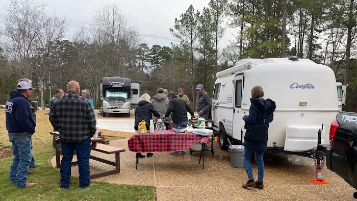 Avinger Station RV Park Picture 7