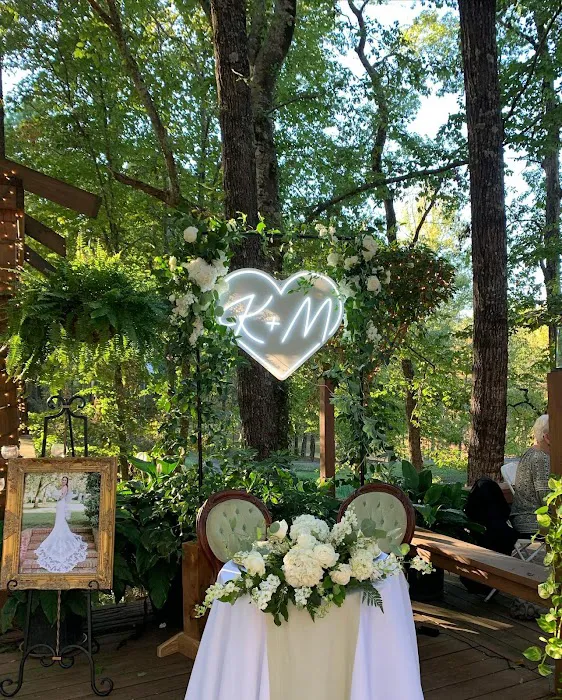 Creekwood Gardens Picture 3