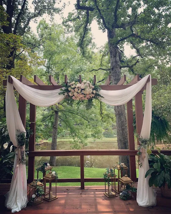 Creekwood Gardens Picture 4