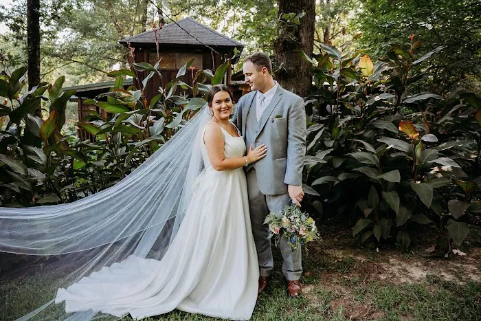 Creekwood Gardens Picture 8