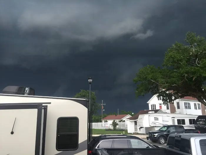 Bender Oaks RV Picture 4