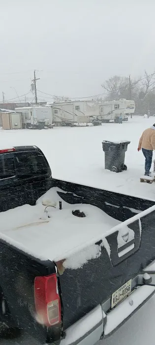 Roundbunch RV Park Picture 2