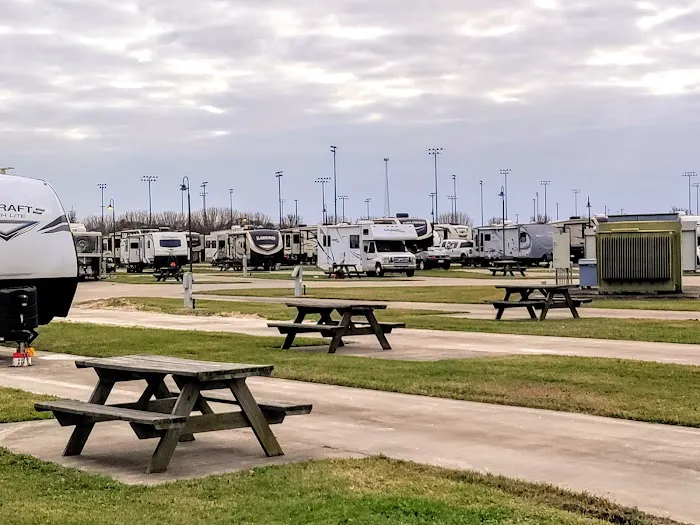 Gulf Coast RV Resort Picture 5