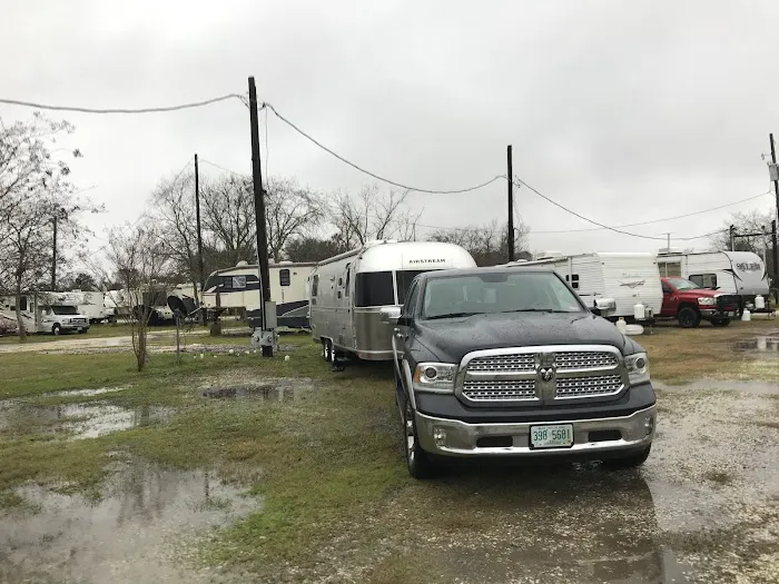 Robbins RV Picture 2