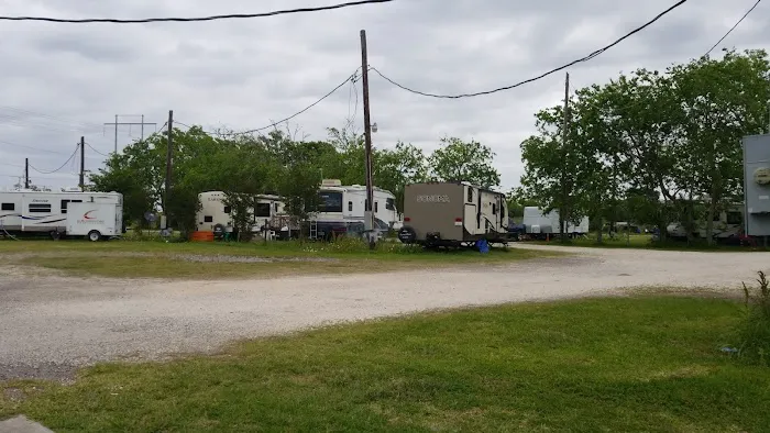 Robbins RV Picture 3