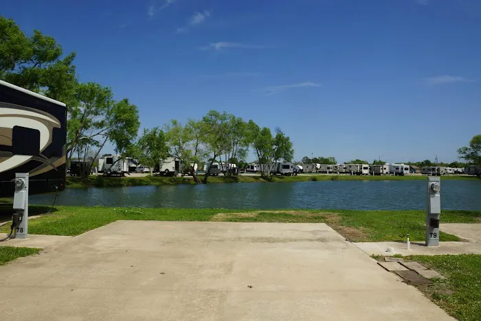 AAA RV Park Picture 5