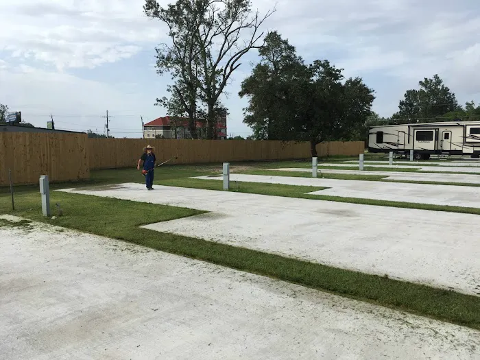 The Elite RV Park Picture 3