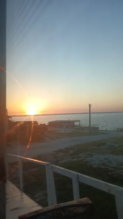Livingston Lakeside RV Picture 8