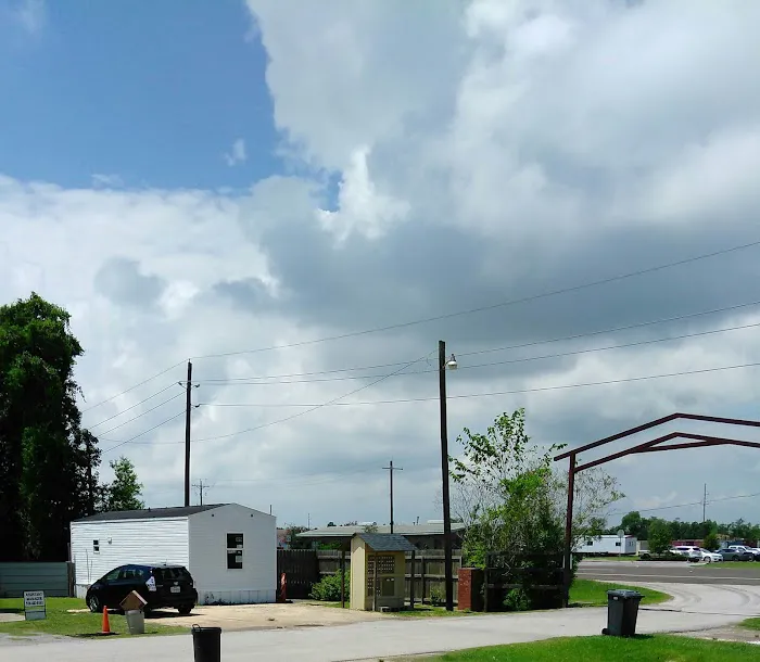 Dayton Village Mobile Home Park Picture 2