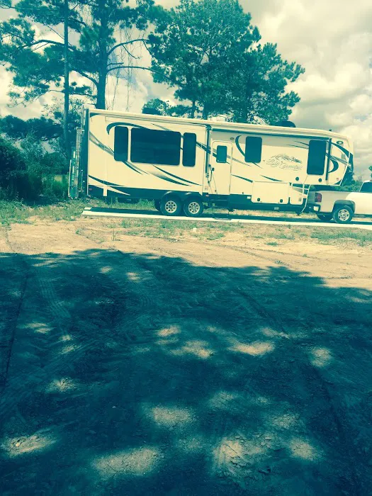 Dayton Pines RV Park Picture 8