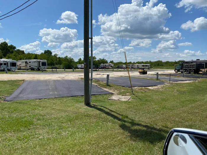 The Hitching Post RV Park Picture 2