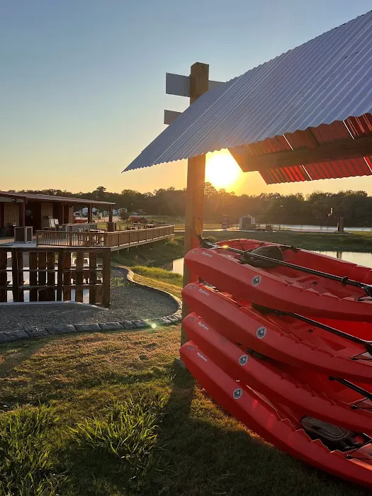 East Fork RV Resort Picture 6