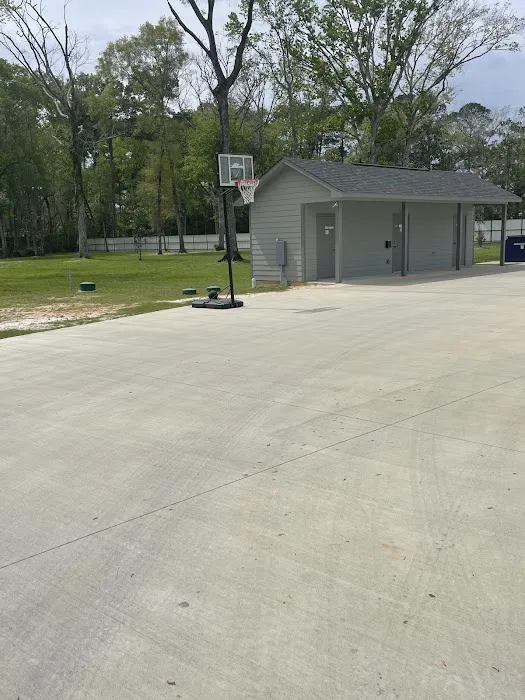 Royal Oaks RV Park Picture 7