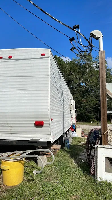 Splendora RV Park Picture 5