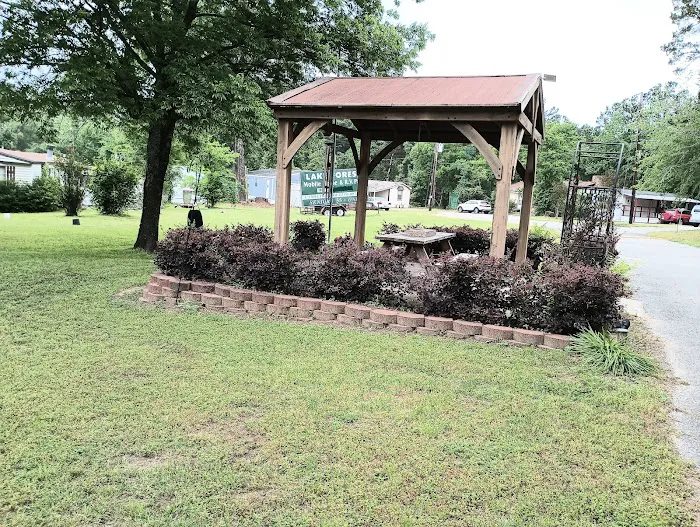 Lake Forest Mobile Home & RV Picture 2