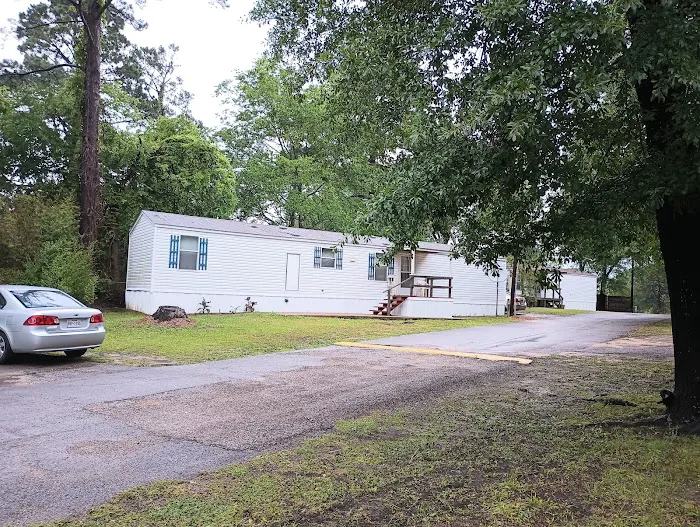 Lake Forest Mobile Home & RV Picture 10
