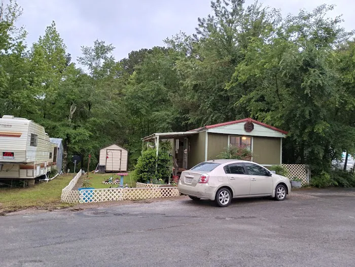 Lake Forest Mobile Home & RV Picture 5