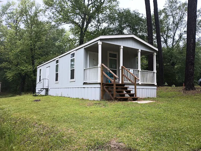 Lake Forest Mobile Home & RV Picture 7