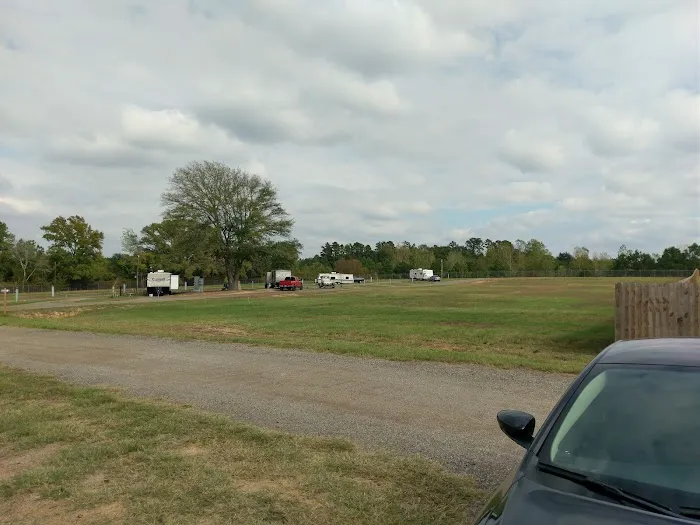 South Tyler RV Park Picture 4