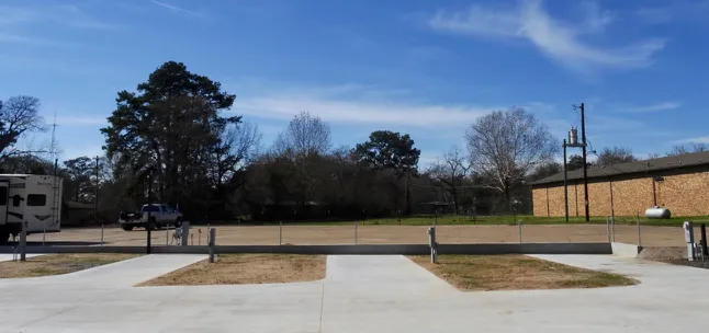 Lake Palestine RV Resort Picture 5