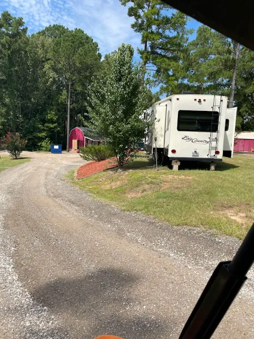 Whipple Tree RV Resort Picture 10