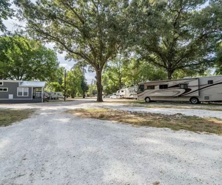 Twin Oaks RV park