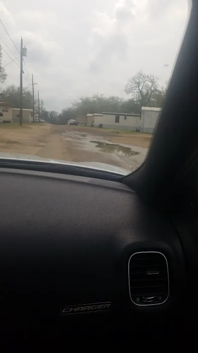 Palestine Mobile Home Park Picture 2